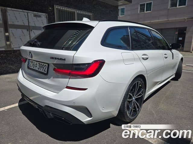 BMW 3 Series, 2021