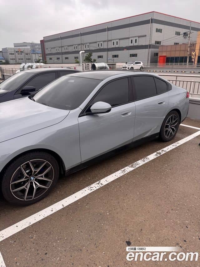 BMW 5 Series, 2026