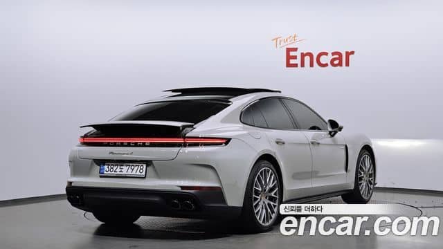 Porsche Panamera, 2024