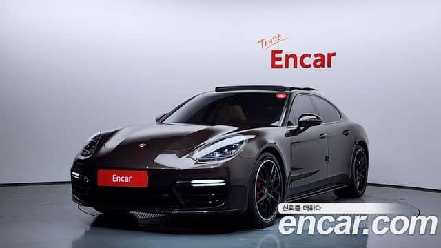 Porsche Panamera, 2019