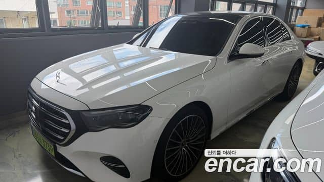 Mercedes-Benz E-Class, 2024