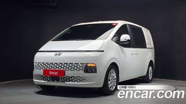 Hyundai Staria, 2022