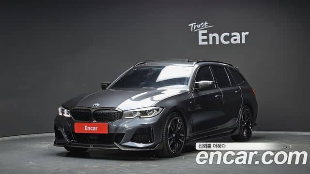 BMW 3 Series, 2022