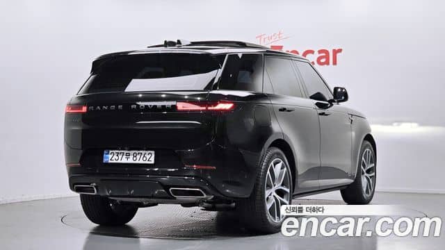 Land Rover Range Rover Sport, 2025