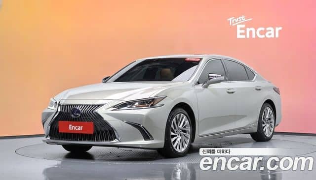 Lexus ES300h, 2019