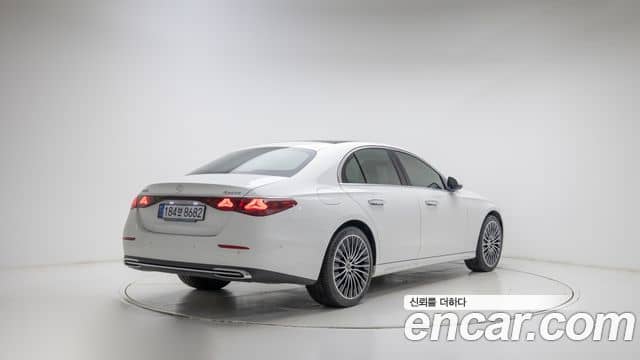 Mercedes-Benz E-Class, 2024