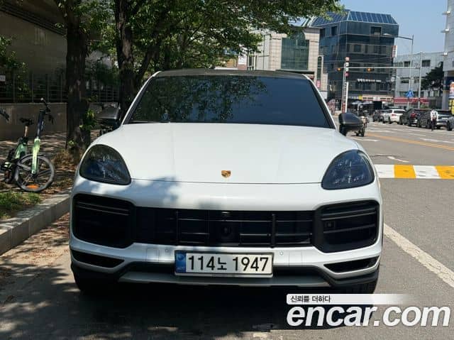 Porsche Cayenne, 2022