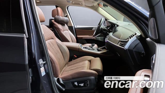 BMW X7 2021 — Şəkil 10/20