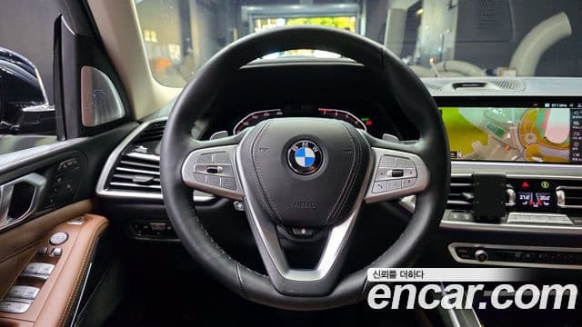 BMW X7 2021 — Şəkil 13/20