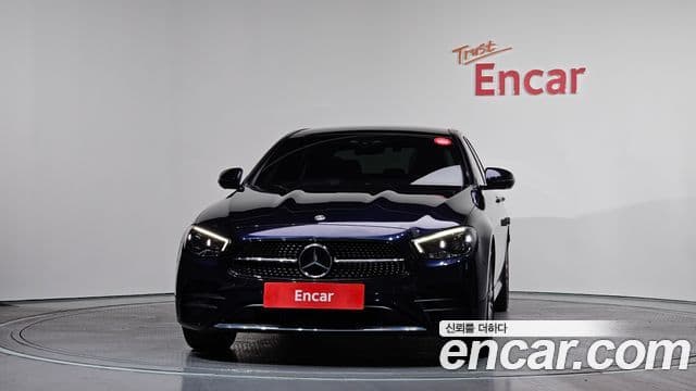 Mercedes-Benz E-Class 2022 — Фото 3/20