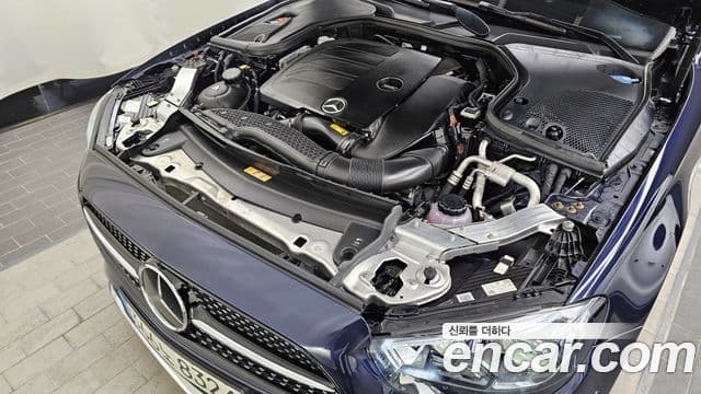 Mercedes-Benz E-Class 2022 — Фото 6/20