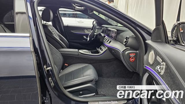Mercedes-Benz E-Class 2022 — Фото 11/20