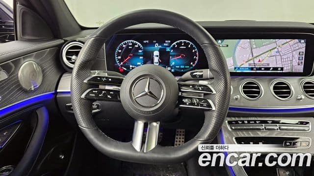 Mercedes-Benz E-Class 2022 — Фото 13/20