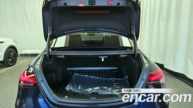 Mercedes-Benz E-Class 2022 — Фото 20/20