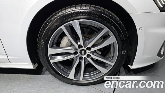 Audi A6 2023 — ფოტო 5/20