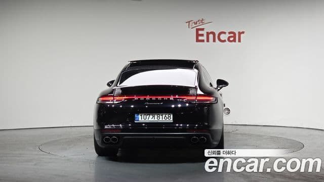 Porsche Panamera 2023 — Şəkil 4/20