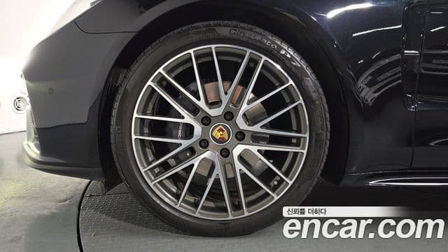 Porsche Panamera 2023 — Şəkil 5/20