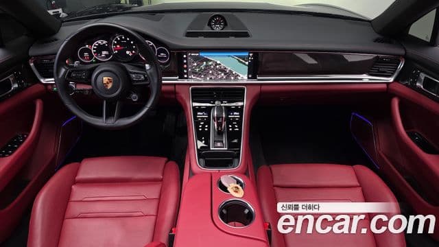 Porsche Panamera 2023 — Şəkil 7/20