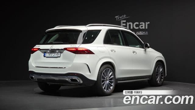 Mercedes-Benz GLE-Class 2025 — ფოტო 2/20