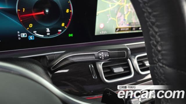 Mercedes-Benz GLE-Class 2021 — ფოტო 9/20