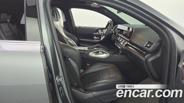 Mercedes-Benz GLE-Class 2021 — ფოტო 11/20