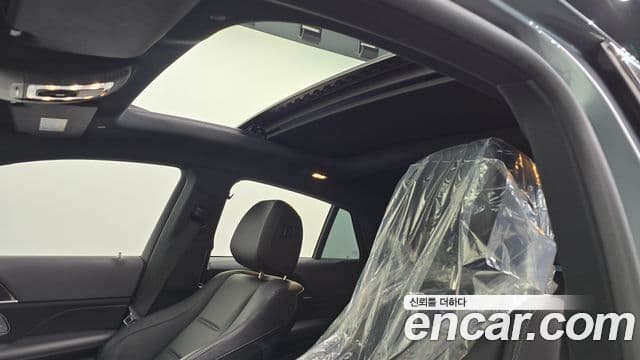 Mercedes-Benz GLE-Class 2021 — ფოტო 19/20
