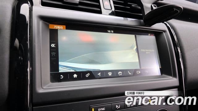 Land Rover Discovery 5 2019 — Фото 15/20