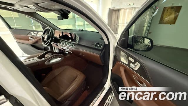 Mercedes-Benz GLE-Class 2025 — ფოტო 9/19