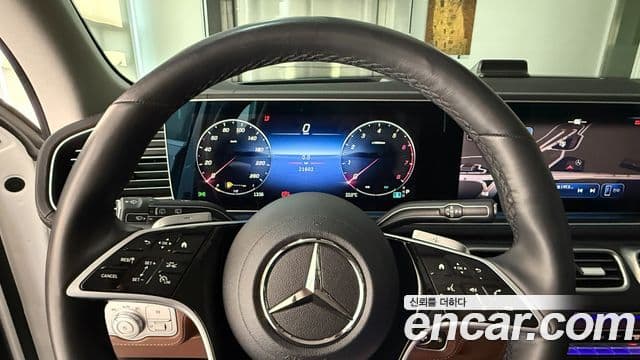 Mercedes-Benz GLE-Class 2025 — ფოტო 14/19