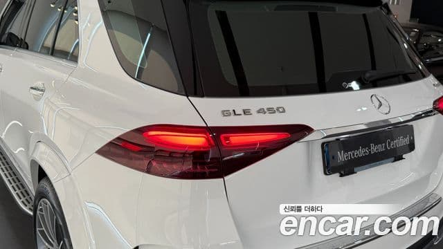 Mercedes-Benz GLE-Class 2025 — ფოტო 19/19