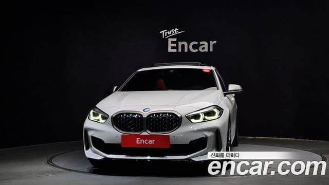 BMW 1 Series 2023 — Şəkil 3/20