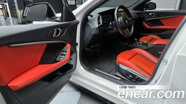BMW 1 Series 2023 — Şəkil 11/20