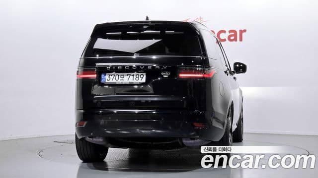 Land Rover Discovery 5 2023 — ფოტო 4/20