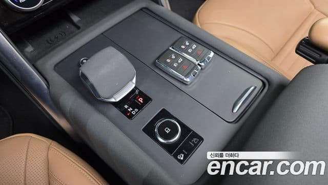 Land Rover Discovery 5 2023 — ფოტო 9/20
