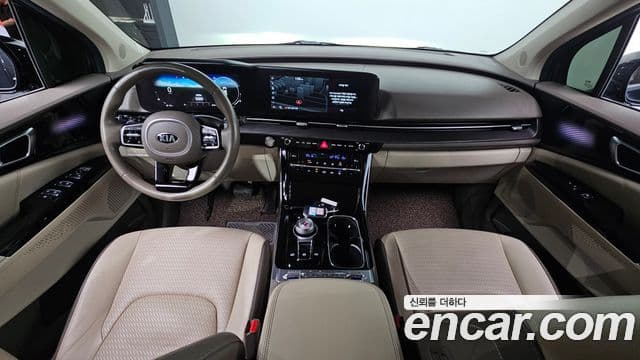 Kia Carnival 2021 — ფოტო 10/20