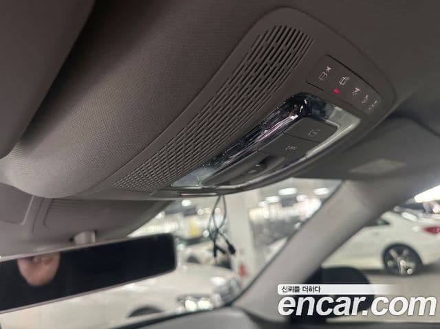 Mercedes-Benz GLE-Class 2020 — ფოტო 17/17