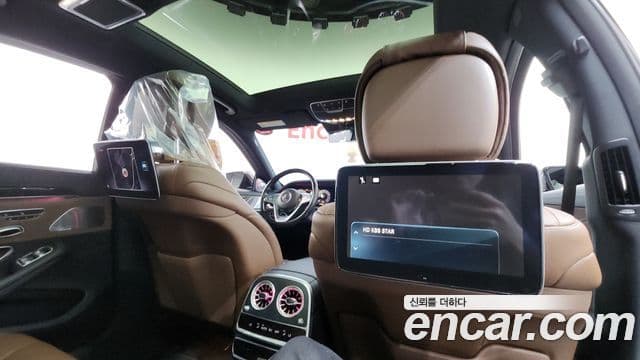 Mercedes-Benz S-Class 2018 — ფოტო 17/20
