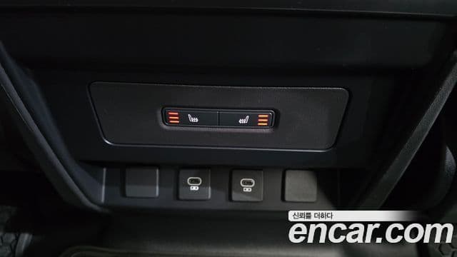 Land Rover Defender 2024 — ფოტო 18/20