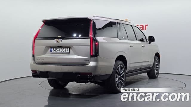 Cadillac Escalade 2023 — Фото 2/20