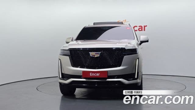 Cadillac Escalade 2023 — Фото 3/20
