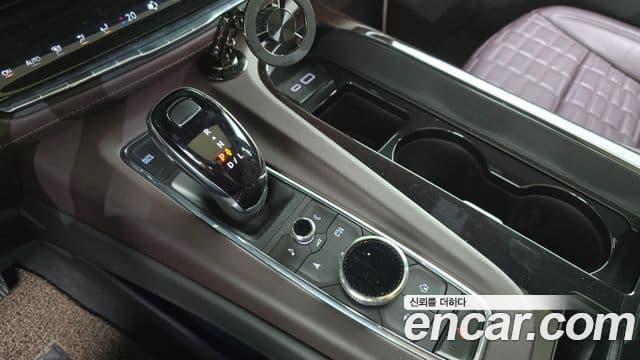 Cadillac Escalade 2023 — Фото 9/20