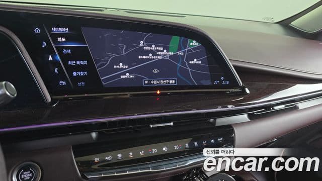 Cadillac Escalade 2023 — Фото 12/20