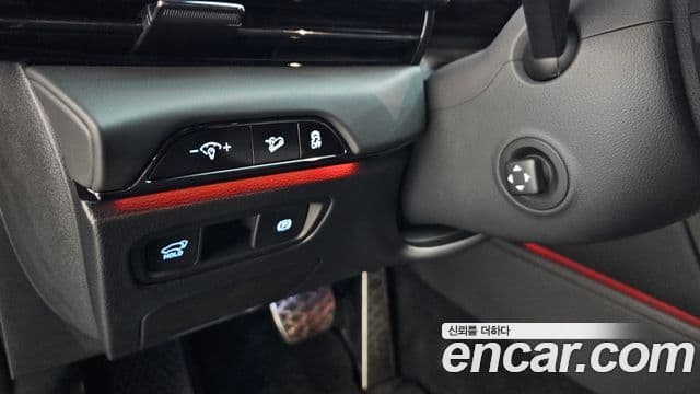 Genesis GV80 Coupe 2025 — Фото 19/20