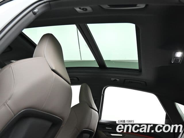 Audi Q5 2025 — Фото 18/20