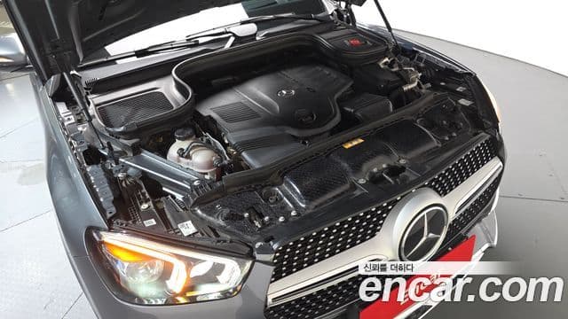 Mercedes-Benz GLE-Class 2023 — ფოტო 6/20
