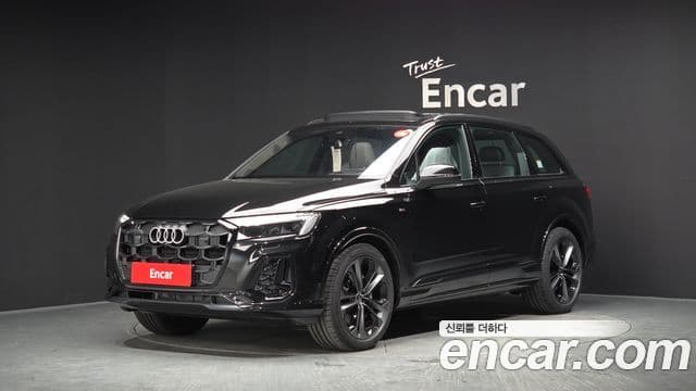 Audi Q7 2026 — Фото 1/20