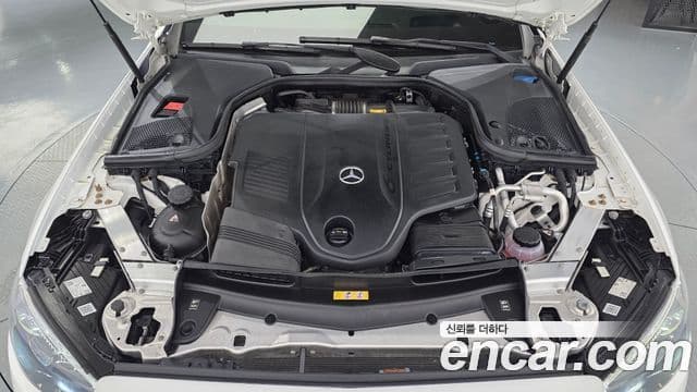 Mercedes-Benz E-Class 2021 — Фото 6/20
