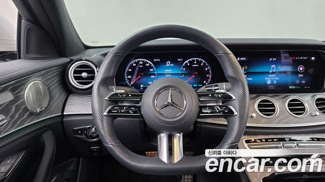 Mercedes-Benz E-Class 2021 — ფოტო 12/20