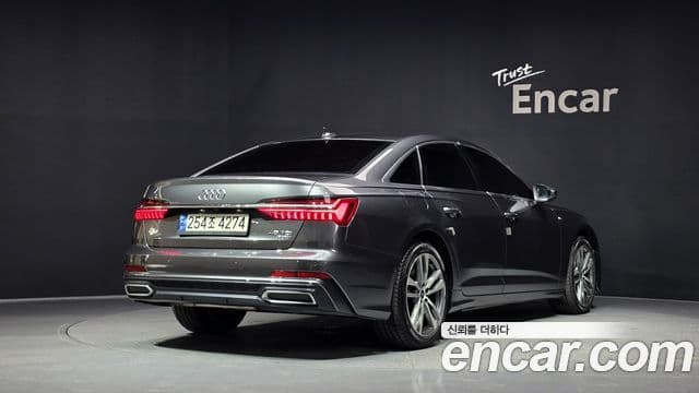 Audi A6 2021 — Фото 2/20