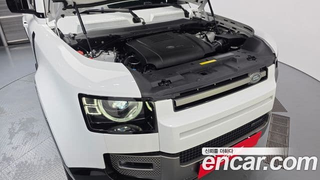 Land Rover Defender 2023 — Фото 6/20